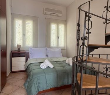 Ano Siros House | SyrasView