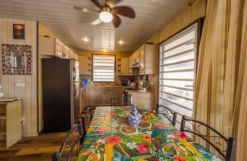 Papara Ski Chalet | TAHITI - Taharuu Bungalow Surf Hoe