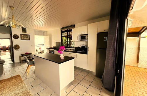 Paea House | TAHITI - The Cozy Corner