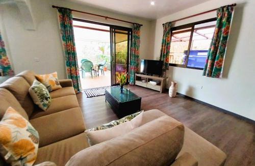 Pirae House | TAHITI - Vetea POOL Fare