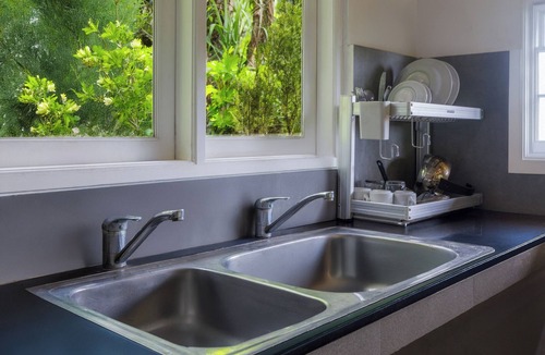 Sayan Bed & Breakfast | Taman Indrakila