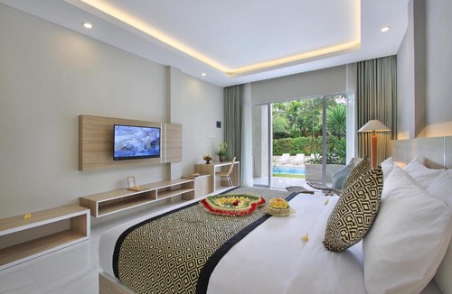 Batu Bolong Hotel | Tapa Tepi Kali Canggu