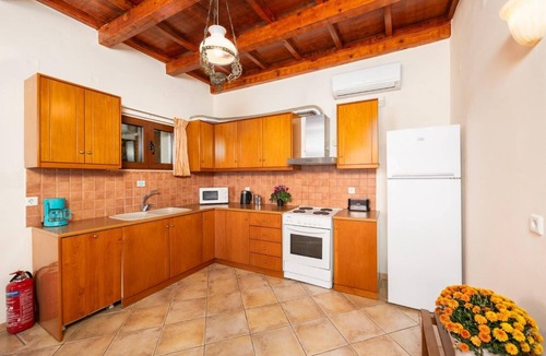 Agia Triada Villa | Teacher Cottage - Three Bedroom Villa, Sleeps 8