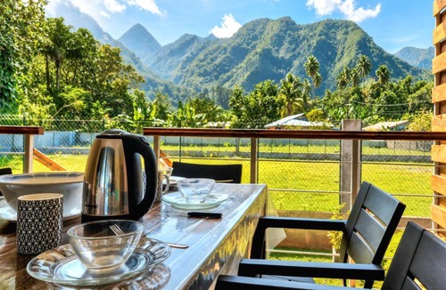 Teahupo'o Apartment | Teahupo'o Lodge Tahiti - Maison familiale entre océan et montagne - Canoes inclus