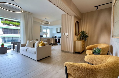 Evaristo Morales Apartment | ✨TECHO FELIZ RENTALS | POOL IN ROOFTOP: City Views 2BR EVARISTO MORALES🌟