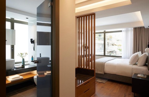 Thessaloniki City Centre Hotel | Teight Hotel