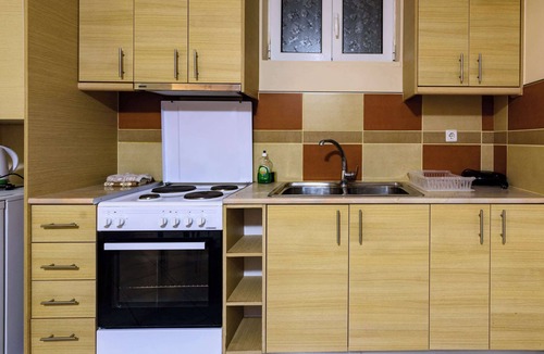 Agrilos Apartment | Terpsi Apartments - Kyparissia Garden Nest