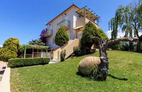 Agrilos House | Terpsi Mezonnete 2 - Kyparissia Garden Retreat