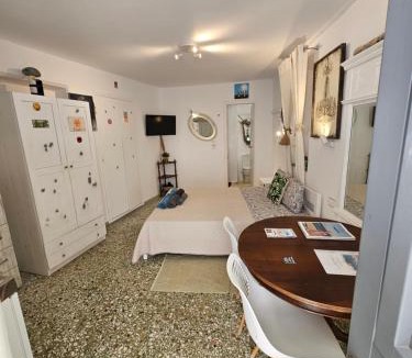 Little Venice Apartment | Terra Nova