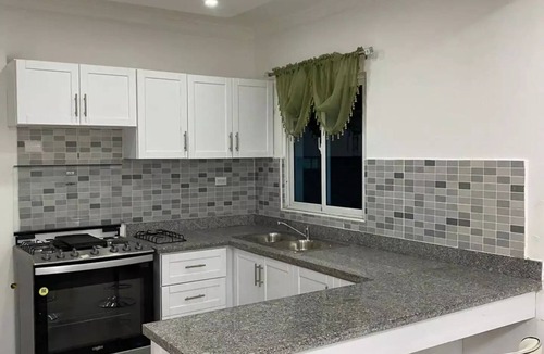 La Vega Province Apartment | Terraza & Jacuzzi Privada! 3 Habitaciones La Vega