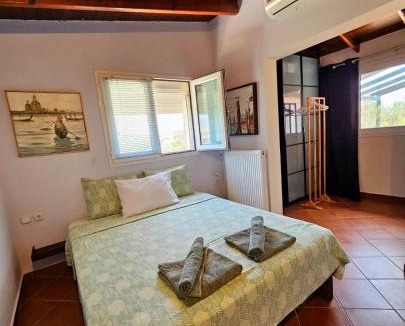 Elefsina Apartment | Terrazza 14, Family house in Elefsina