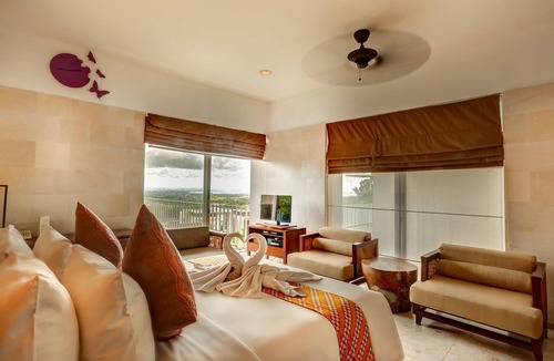 Bukit Villa | TG 5 Bedroom Villa Panoramic Bay View