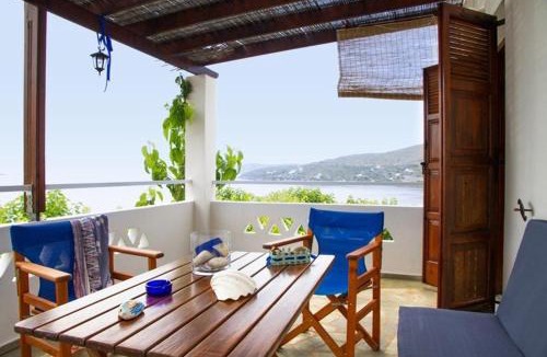 Skiros Apartment | Thalassia Studios