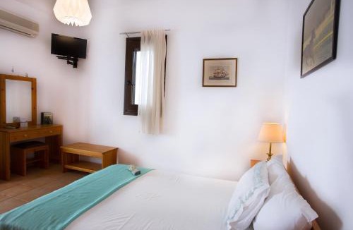 Skiros Apartment | Thalassia Studios