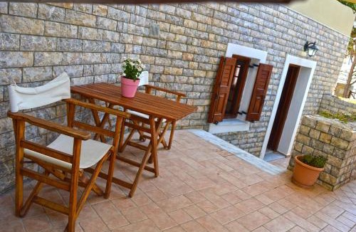 Azolimnos Apartment | Thalassini Avra
