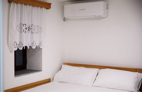 Gjirokaster Bed & Breakfast | The Best accommodation near to Ali Pasha Bridge.