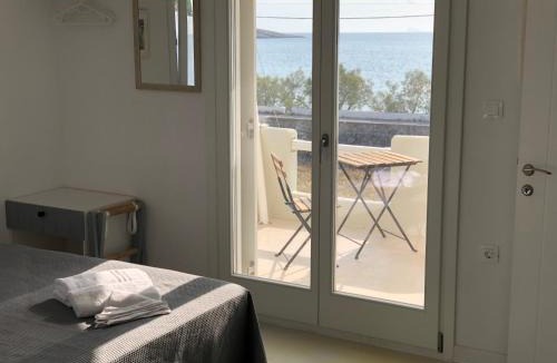 Posidonia Apartment | The Black Pig Studios