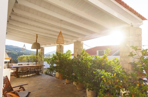 Spilion Villa | The Bridge House, 4BR Home for 10 with Terrace, Spili Rethymno