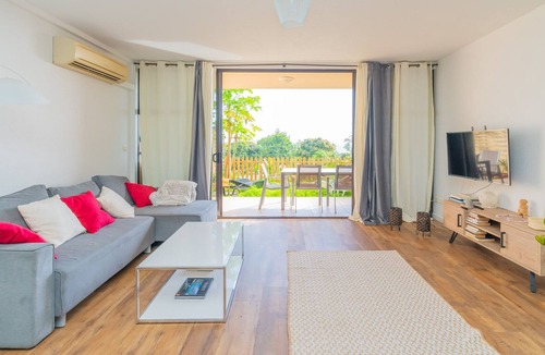Mahina Apartment | ☼ The Cosy Lodge in Mahina – w/Pool ☼