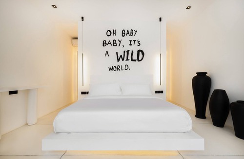 Batu Bolong Hotel | the den canggu