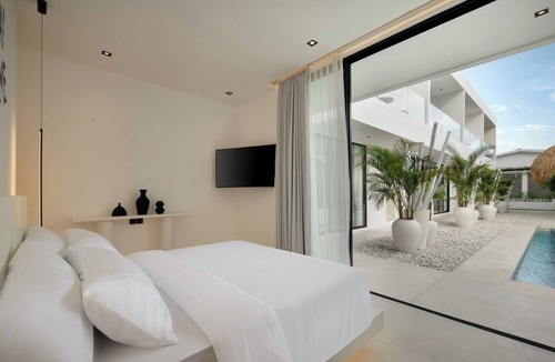 Batu Bolong Hotel | the den canggu
