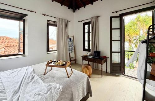 Skiathos Town House | The Dream House Skiathos