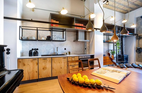 Psirri House | The Foundry Suites