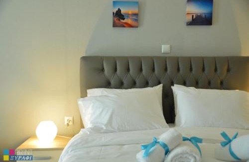 Nea Peramos Apartment | The L Studio