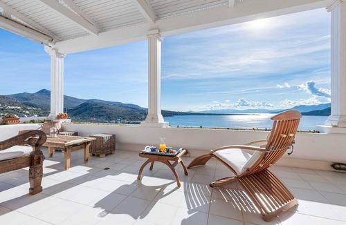 Kontos House | The Magnificent Villa Melandrina is an exceptional and rare jewel on Aegina isla