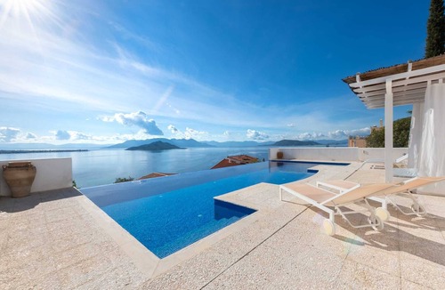 Kontos House | The Magnificent Villa Melandrina is an exceptional and rare jewel on Aegina isla