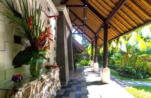 Melayang Villa | The Manipura Luxury Estate and Spa Up to 18 person, fully serviced