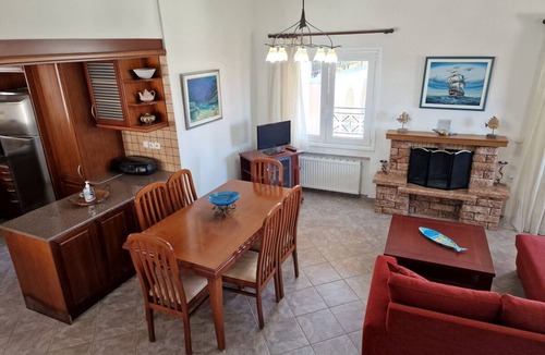 Porto Rafti House | The Mirador Boutique Villa with Scenic Sea View