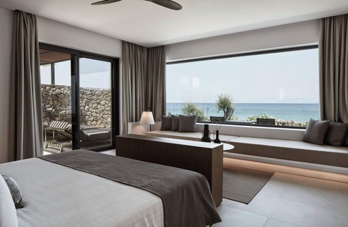 Messonghi Hotel | The Olivar Suites