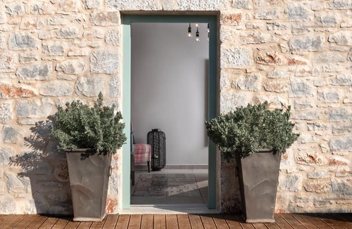 Selinitsa Apartment | The Olive Yard