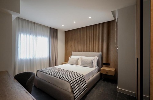 Athens City Centre Apartment | The Philosopher's Temple