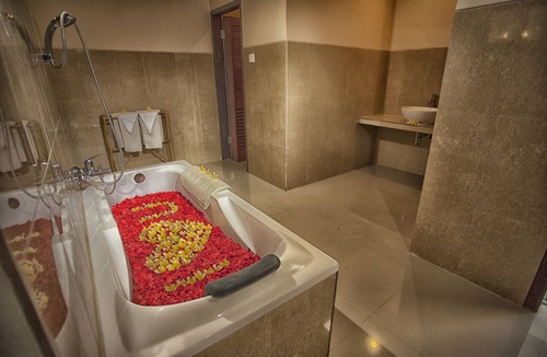 Kemenuh Hotel | The Sawah Resort & Villa