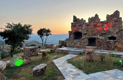 Korce Villa | The Stone Cavern Novaku Duplex Greenery View BBQ Area Garden