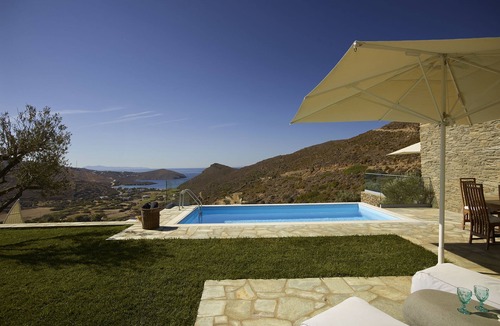 Kato Fellos House | The Suite by Heliades Villas – Idyllic Getaway in Andros, pool, 2-bedrooms