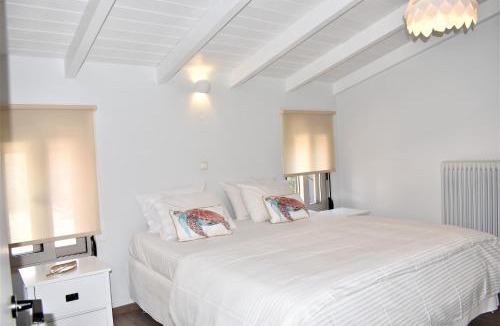 Nea Chora House | The Well