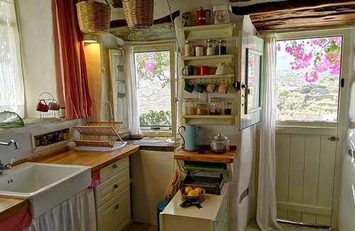 Artemonas House | The Wine press