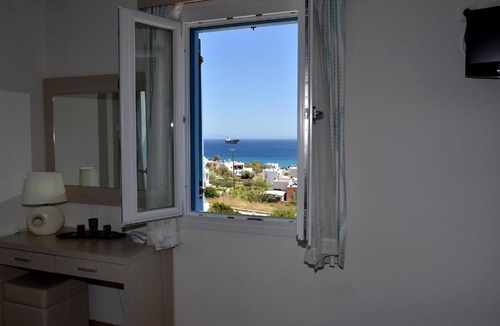 Azolimnos Apartment | Thealos