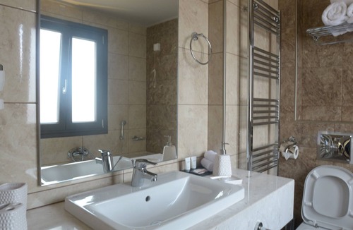 Paramythia Hotel | Theasis