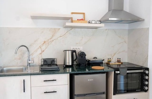 Kefalos Condo | Thines Studios : Studio A