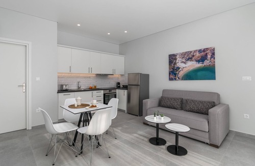 Milos Villa | Thiopetra villa Pozzolana
