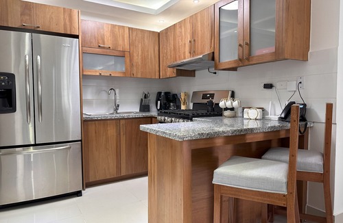 Gregorio Luperon Apartment | This apartment is a 3 bedroom(s), 2 bathrooms, located in Santiago De Los Caballeros, Santiago.