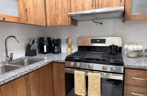 Gregorio Luperon Apartment | This apartment is a 3 bedroom(s), 2 bathrooms, located in Santiago De Los Caballeros, Santiago.