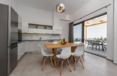 Agios Leon Apartment | Three-Bedroom Apartment with Private Pool
