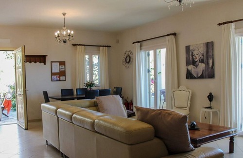 Gimari Villa | Three-bedroom villa on a small hill with stunning sea views