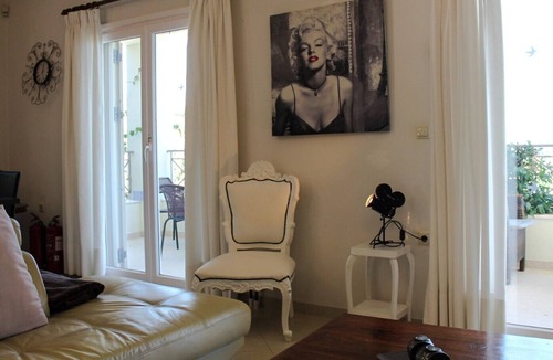 Gimari Villa | Three-bedroom villa on a small hill with stunning sea views