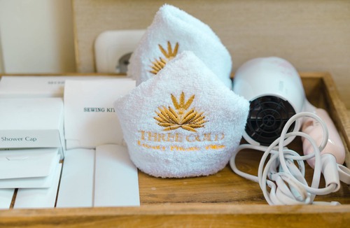 Kenderan Bed & Breakfast | Three Gold Luxury Private Villa